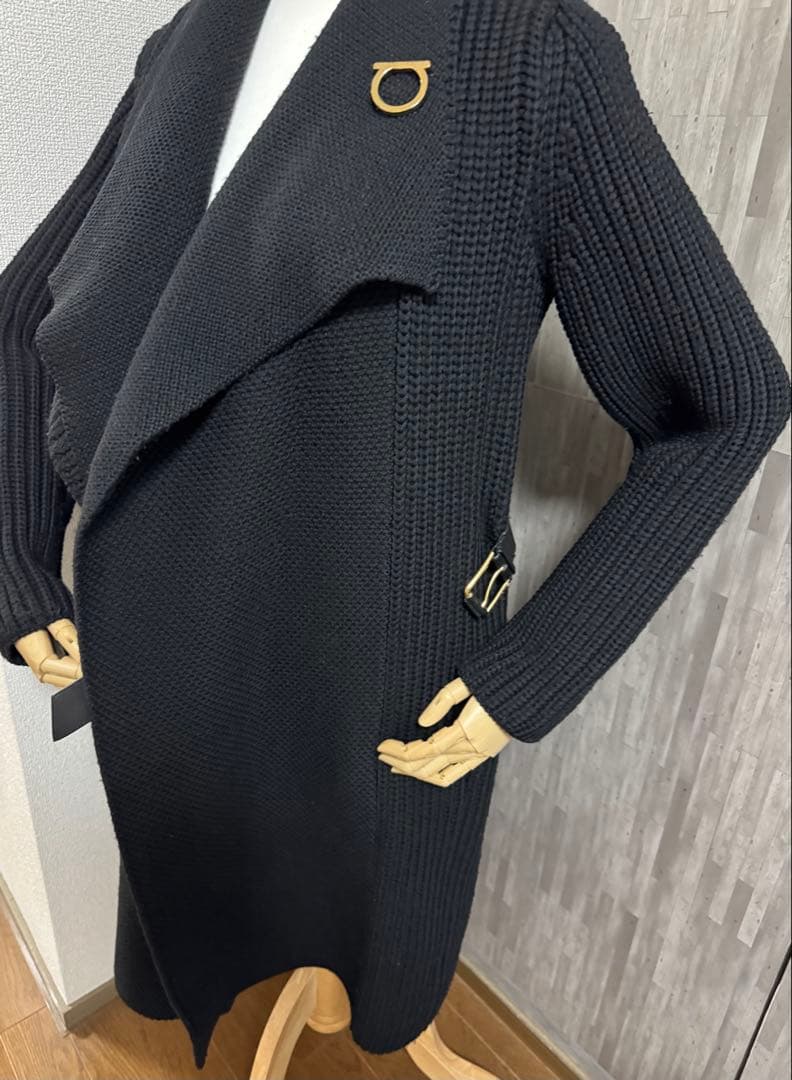 【フェラガモ】ニットコート