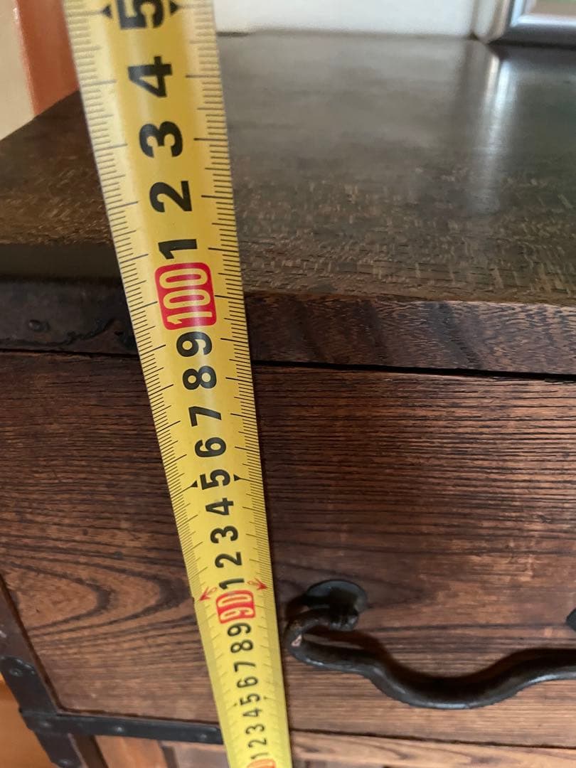 伝統的な日本の木製タンス