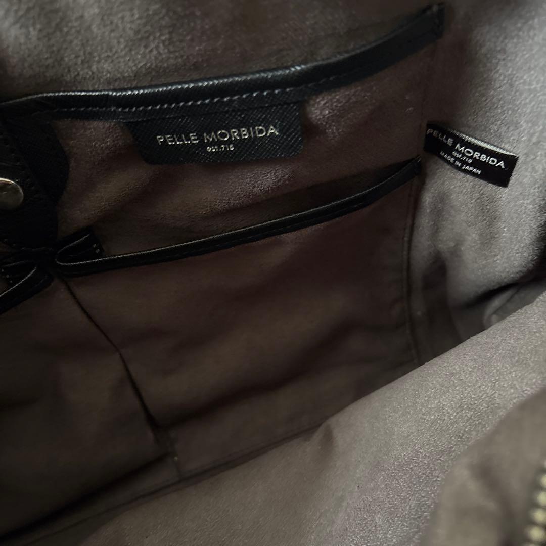 人気✨ペッレモルビダ　ビジネスバッグ 黒　レザー　2層　パソコン収納可能