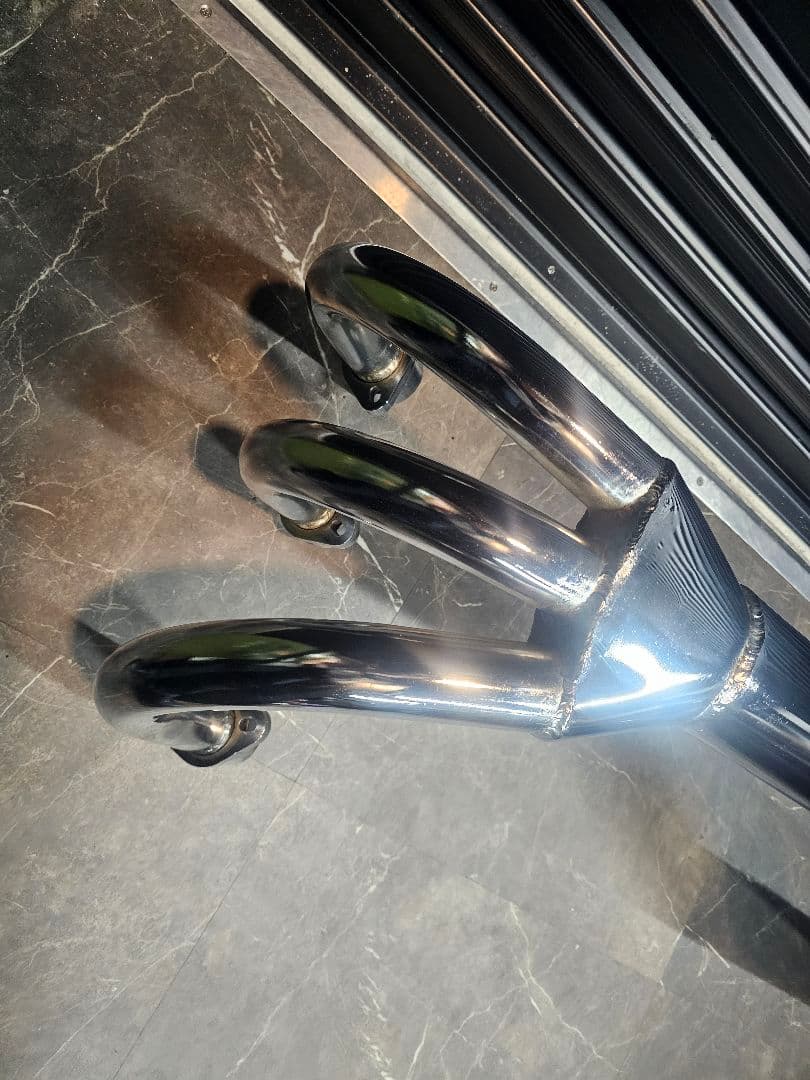 ☆ りゅう　☆　GT750　集合管マフラー