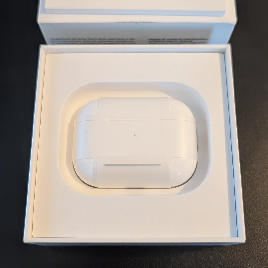 AirPods Pro 第2世代 MQD83J/A Lightning