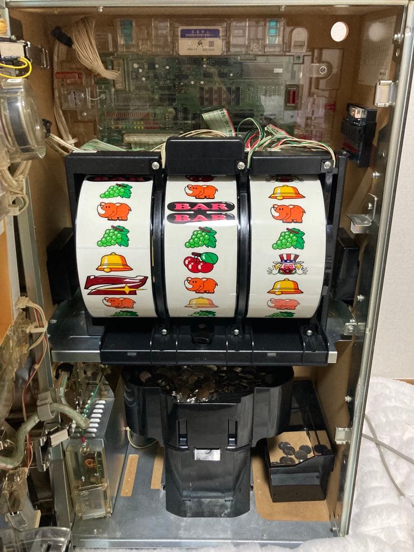 キッシュのUA ジャグラーガールズ 5号機パチスロ 実機