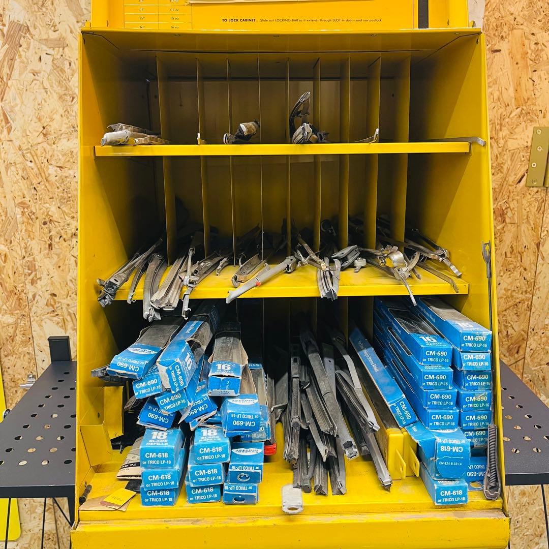 US仕入れ ANCO ヴィンテージメタルキャビネット　1970s