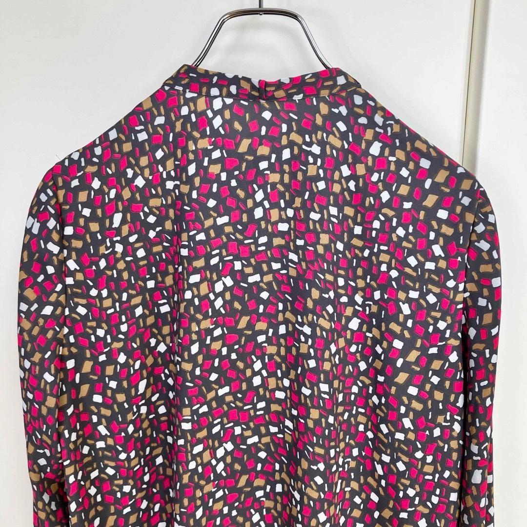 アナイ イレギュラースクエアプリントタイ付き ブラウス チャコールグレー 38