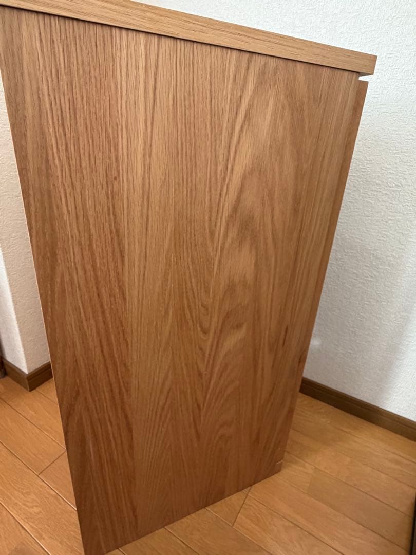 ガラス扉キャビネット