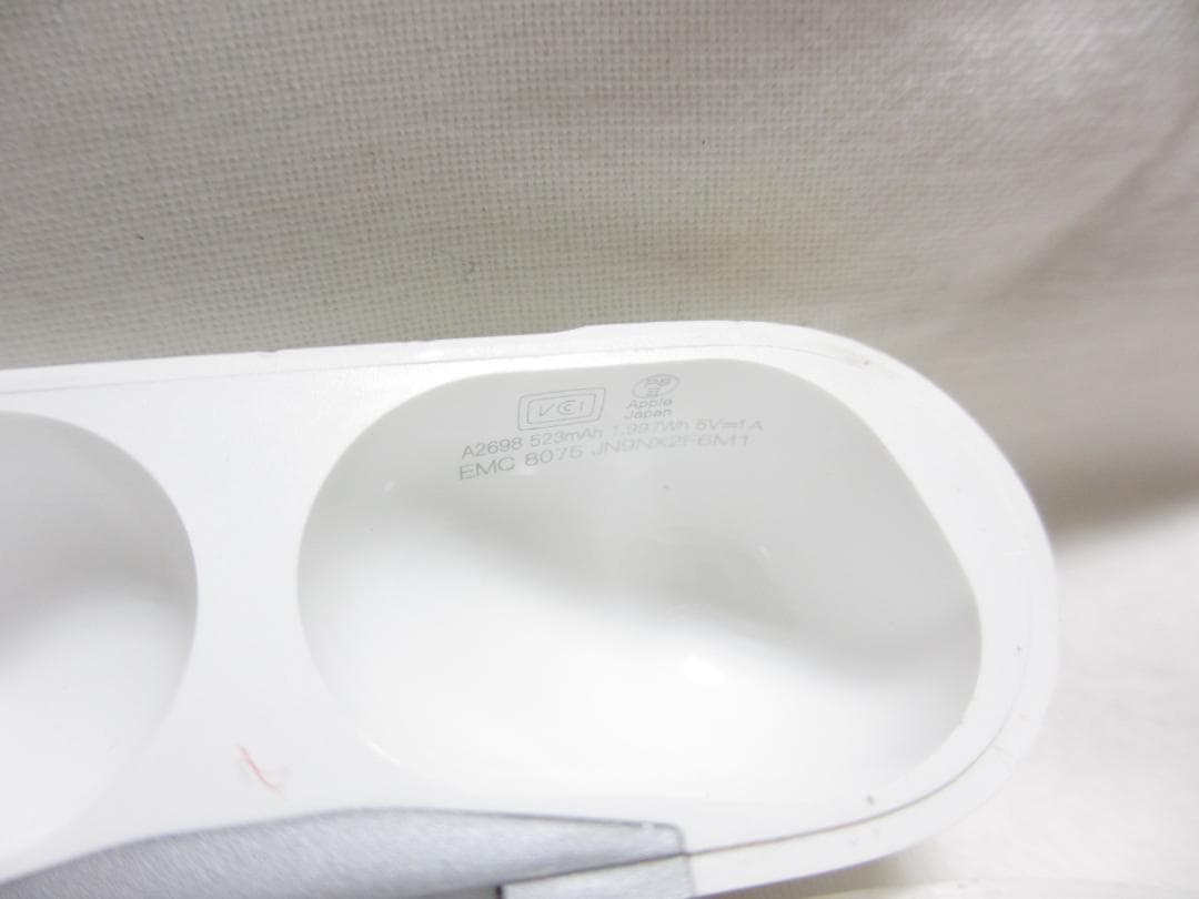 ★ Apple AirPods pro 第2世代A2698 ワイヤレスイヤホン