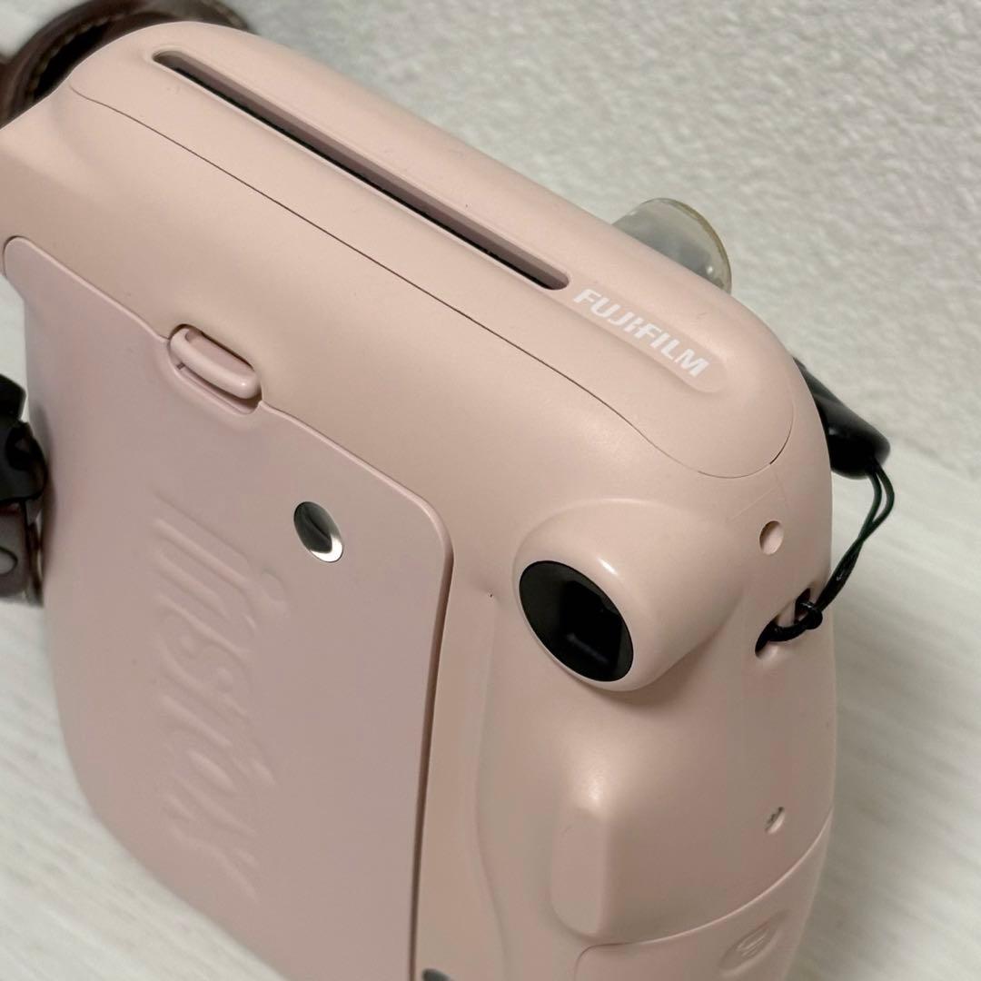美品 FUJIFILM instax mini11 チェキ ピンク　動作確認済み