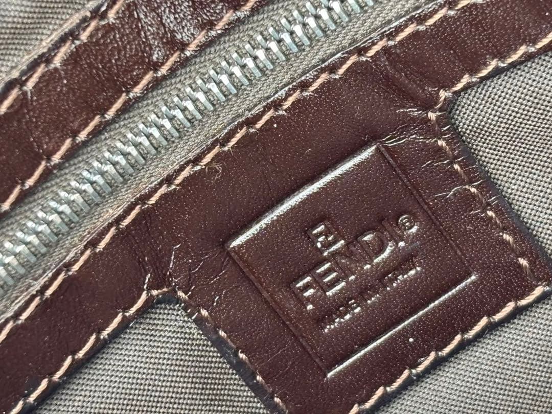 Fendi FFロゴ柄 ショルダーバッグ