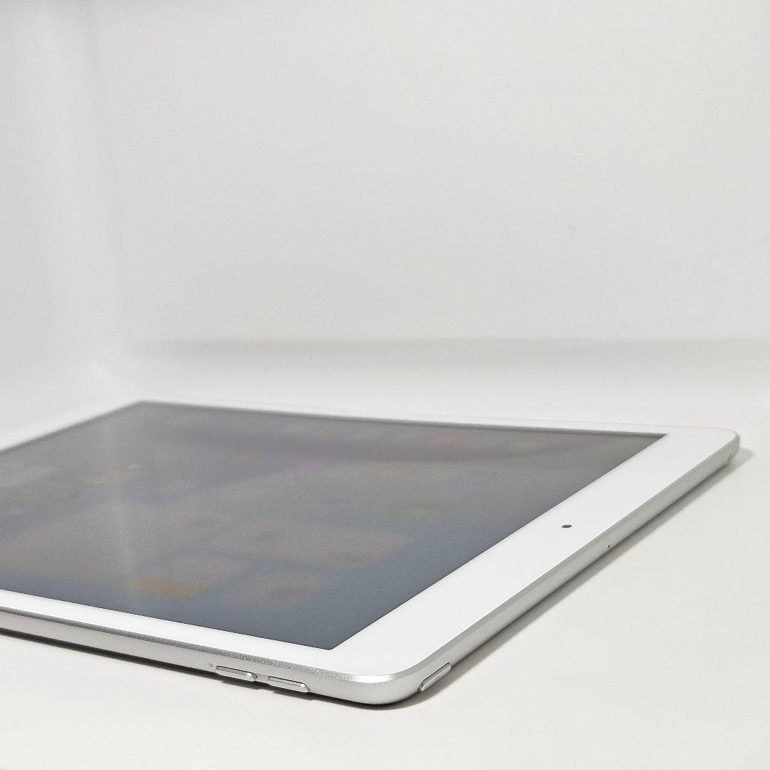 極美品 動作品 iPad 第7世代 シルバー 32GB MW752J/A