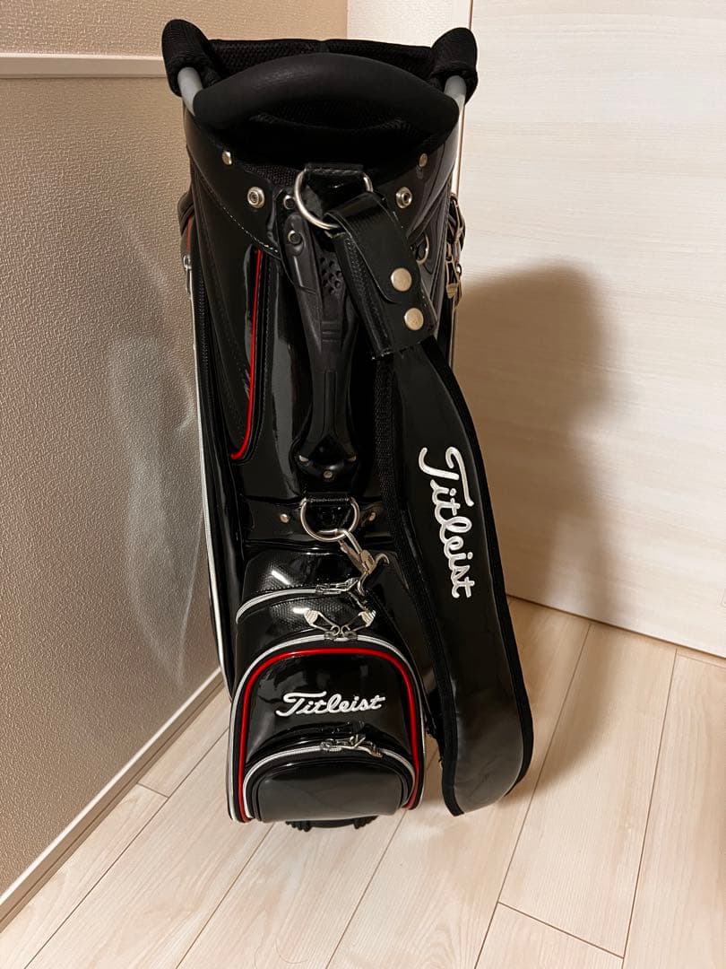美品 Titleist ゴルフバッグ 黒/赤 エナメル