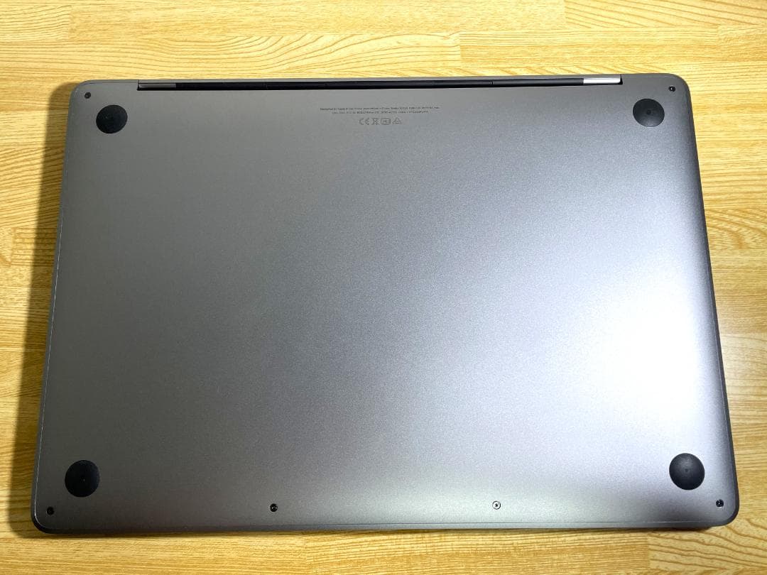 MacBook Pro 13\" 2019 16GB / 512GB / US配列