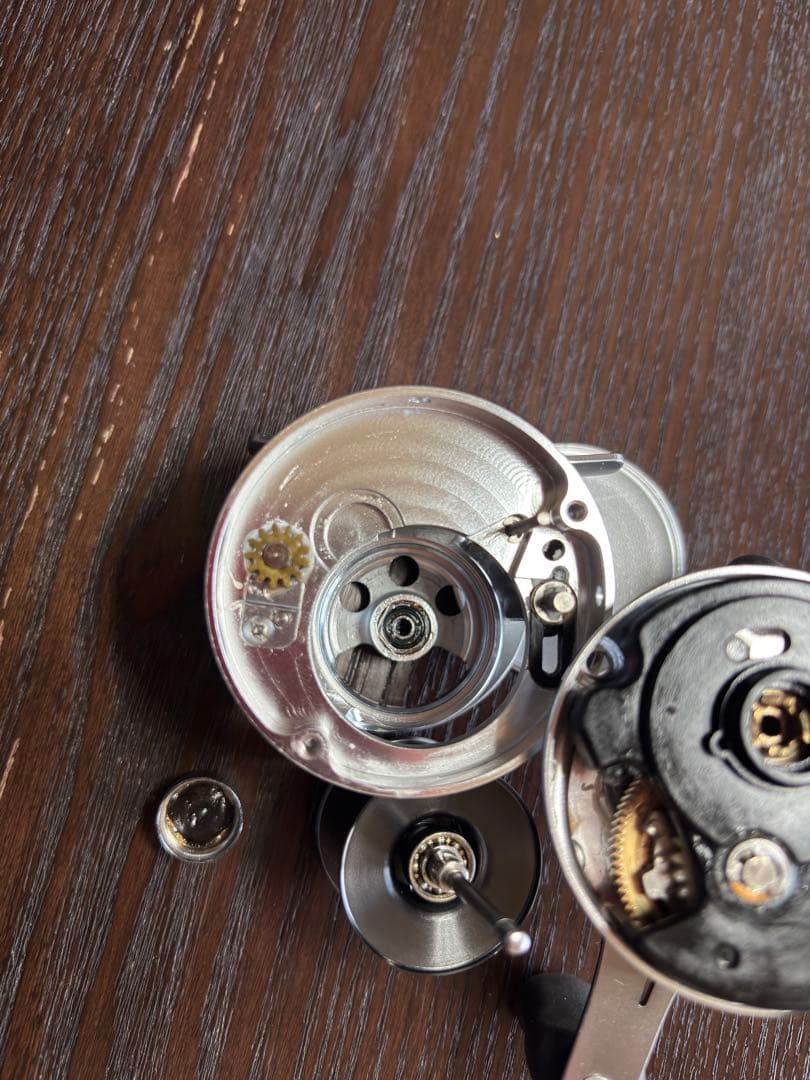 シマノ　12カルカッタ100右ハンドル　02831 (カスタム無し)箱無し