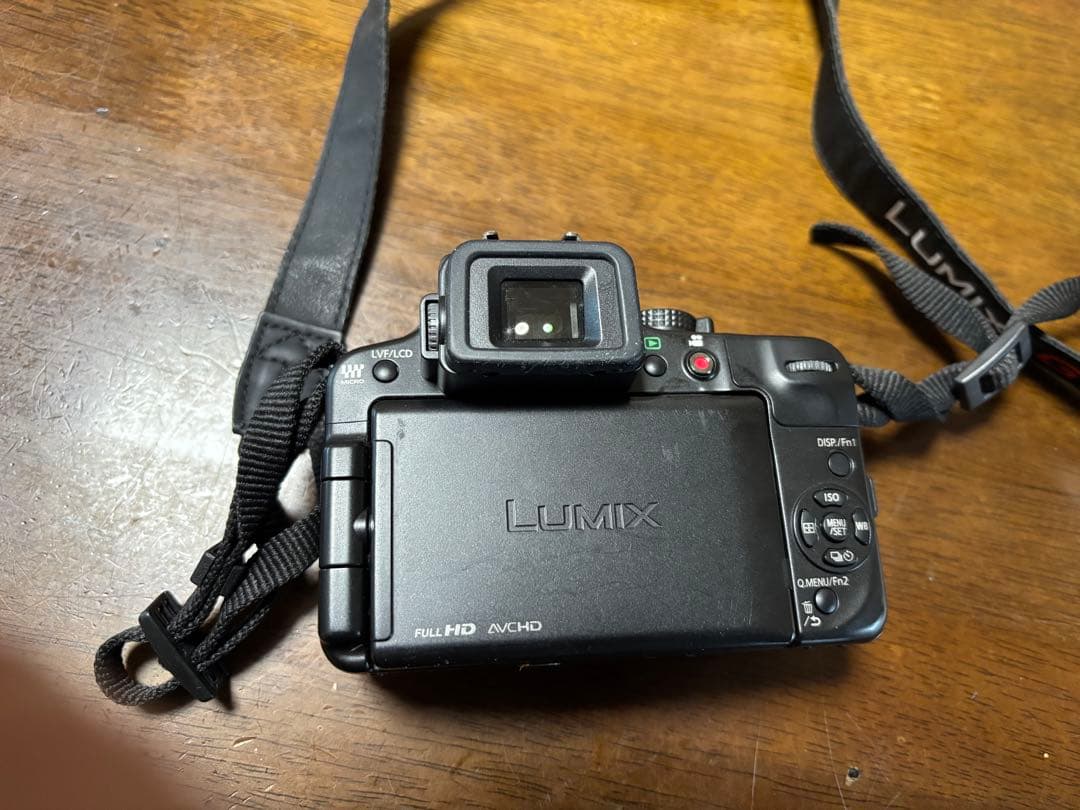 掲載停止し前再値下ですレンズ付きLUMIX G DMC-G3 ミラーレス一眼