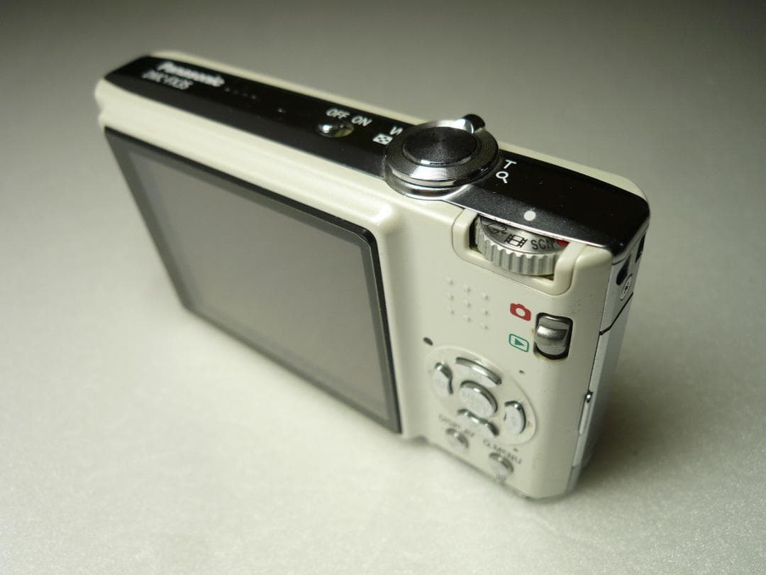 LUMIX★DMC-FX35⭕️安心の実働品★光学４倍★1010万画素★珍しい白