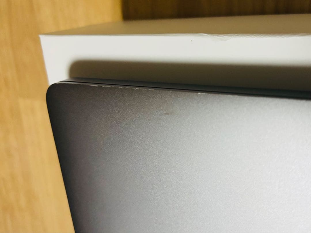 MacBookpro 2019 16インチ 16GB core i7 512GB