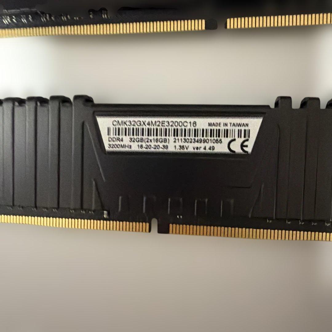 DDR4メモリ　デスクトップ用　16GB×4枚
