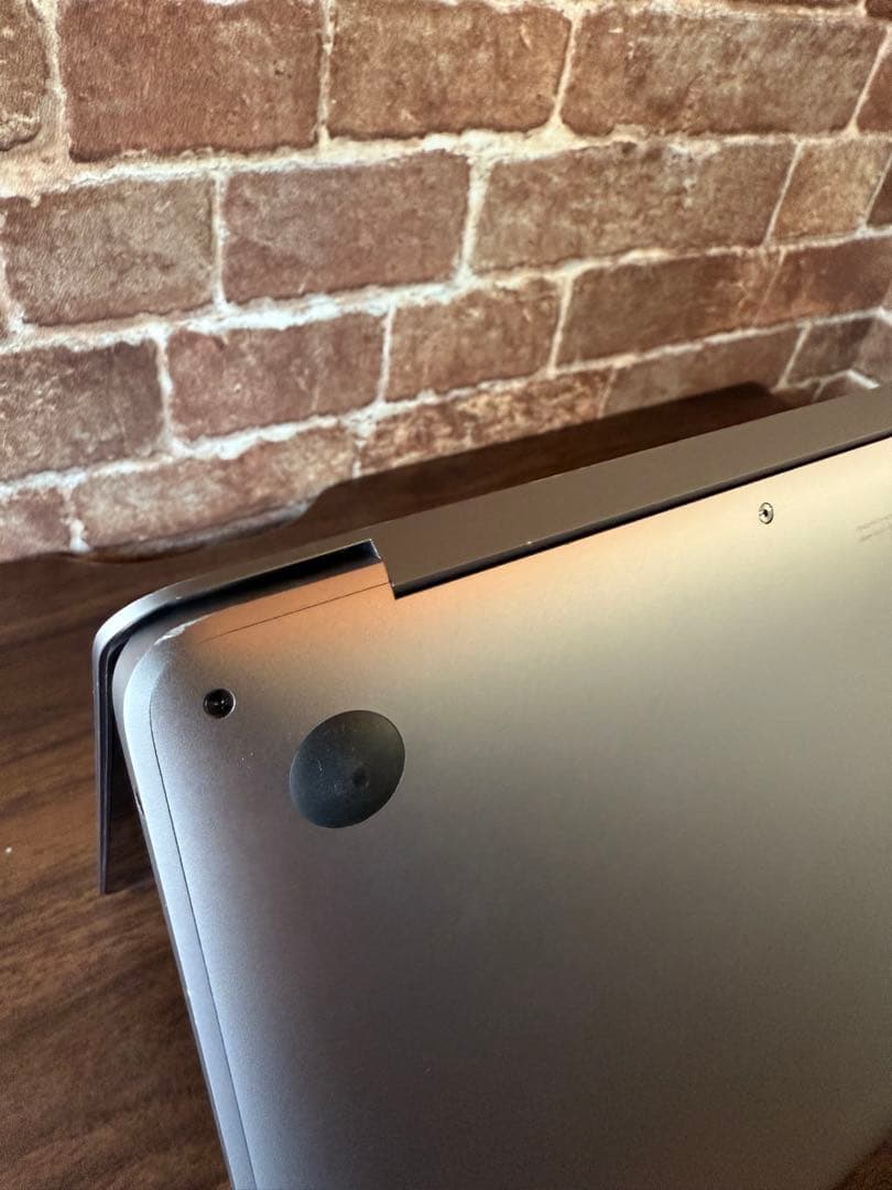 Apple MacBook Air M1 (2020) 本体