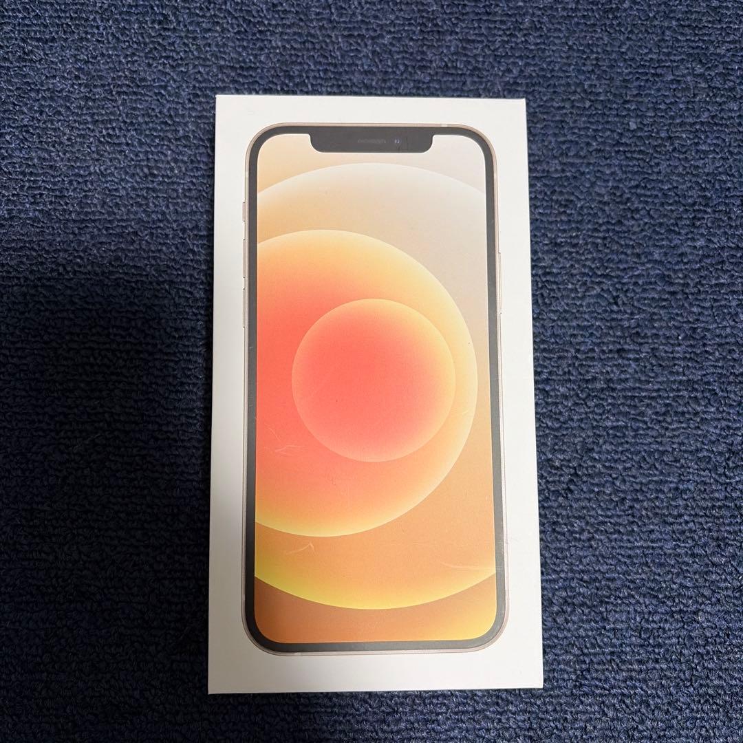 iPhone12 ホワイト 本体 64GB MagSafe対応ケース付き