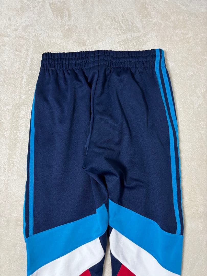 アディダス トラックジャケットパンツ　パネル切替　上下セットアップ　マルチカラー