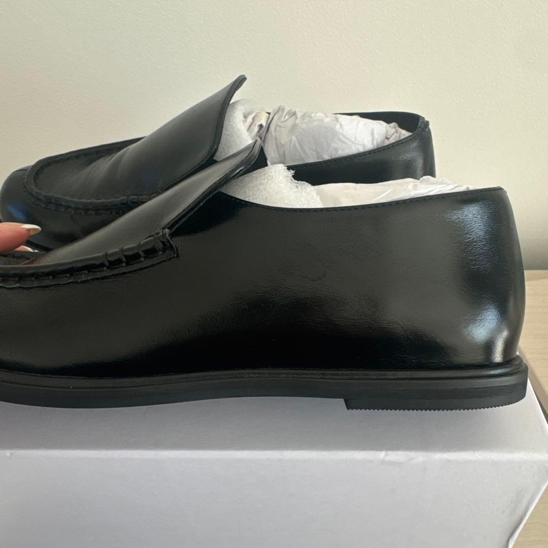 etretokyo エトレトウキョウ　オイルドレザーフラットローファー