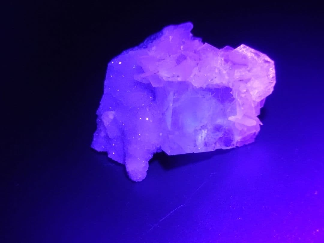 シャンファーリン産　ホワイトローズ カルサイト　フローライト　エンジェルウィング