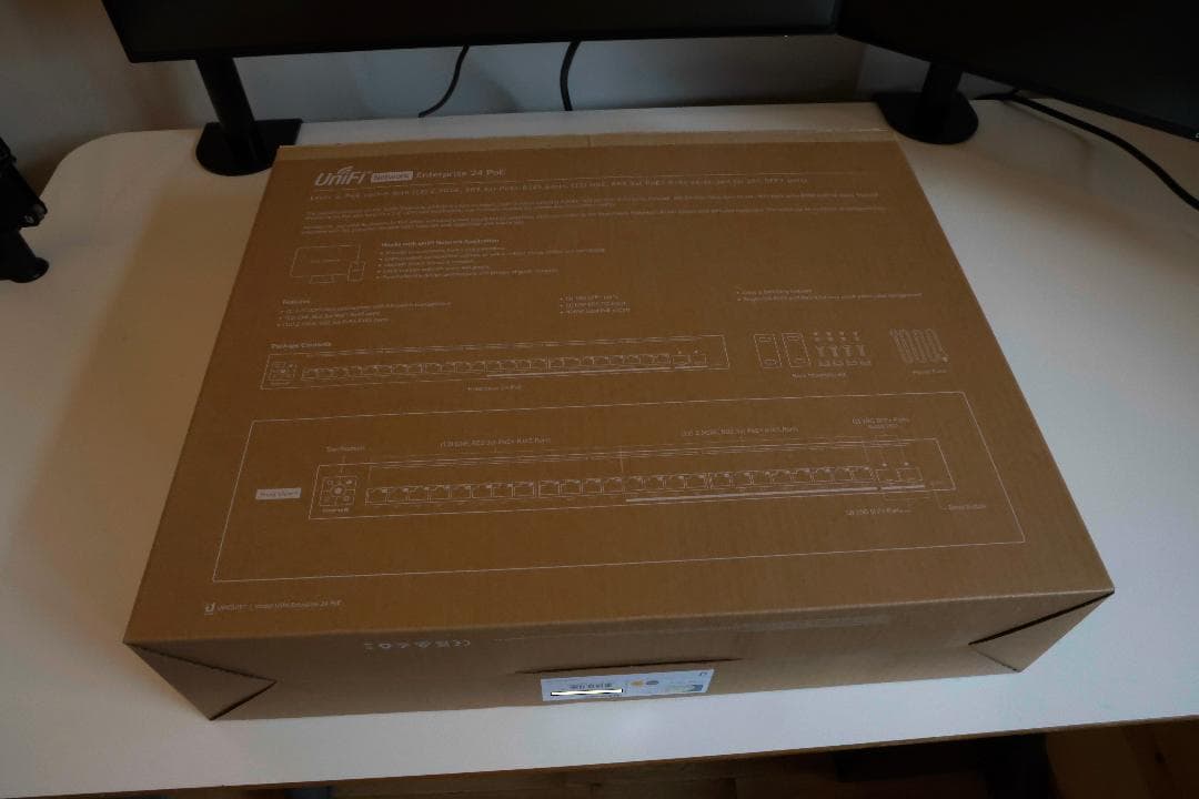 Ubiquiti UniFi スイッチ Enterprise 24 PoE