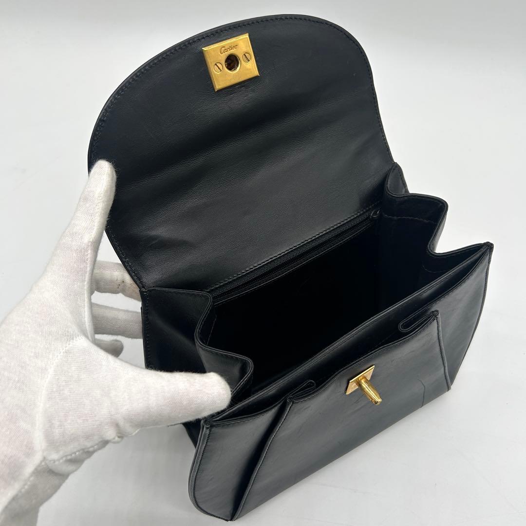 【美品】カルティエ パンテール ハンドバッグ ゴールド金具 フラップ レザー 黒