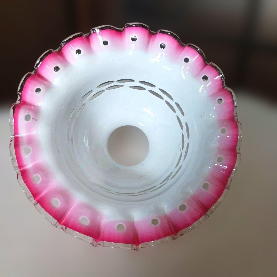 ピンクフリルガラスシェード　アンティーク