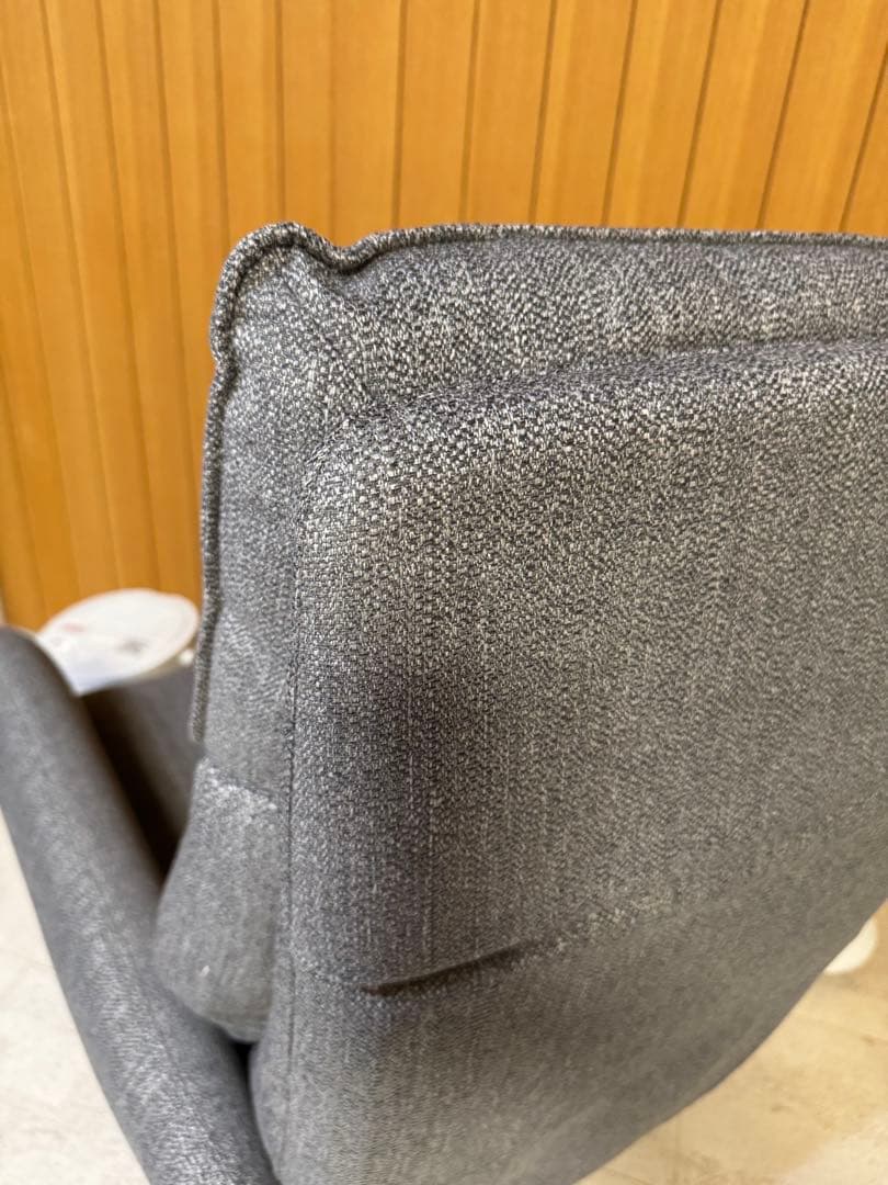 こ*じ様 [送料込] 2023年冬購入 ニトリ電動1人掛けソファ グレー ファブ