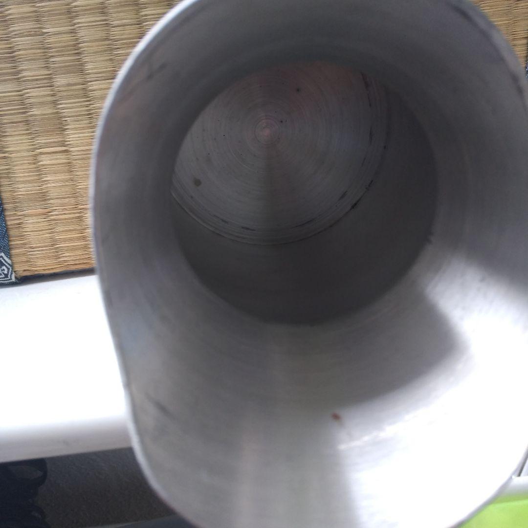 金属製浮彫りピッチャー 中型