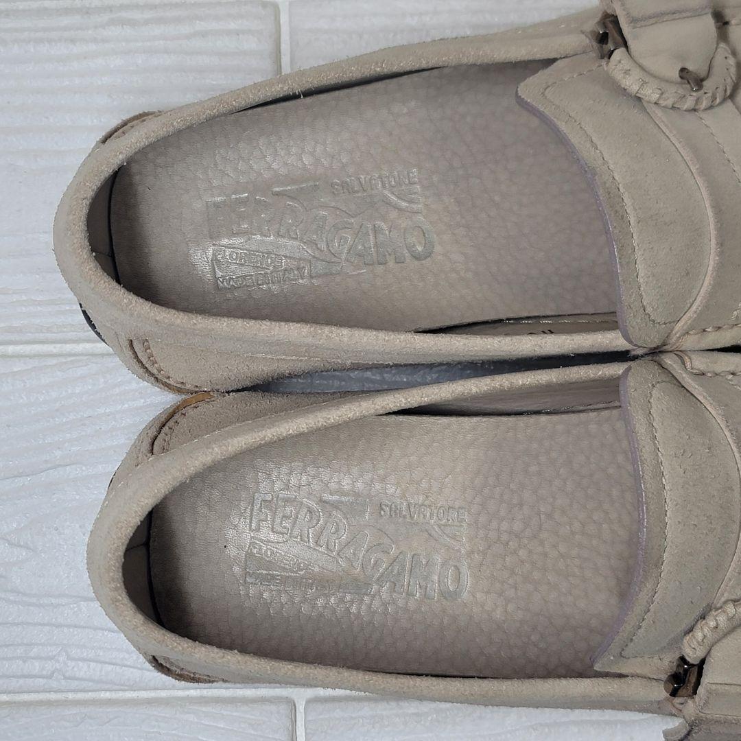 【美品】FERRAGAMO ドライビングシューズ 25cm ベージュ
