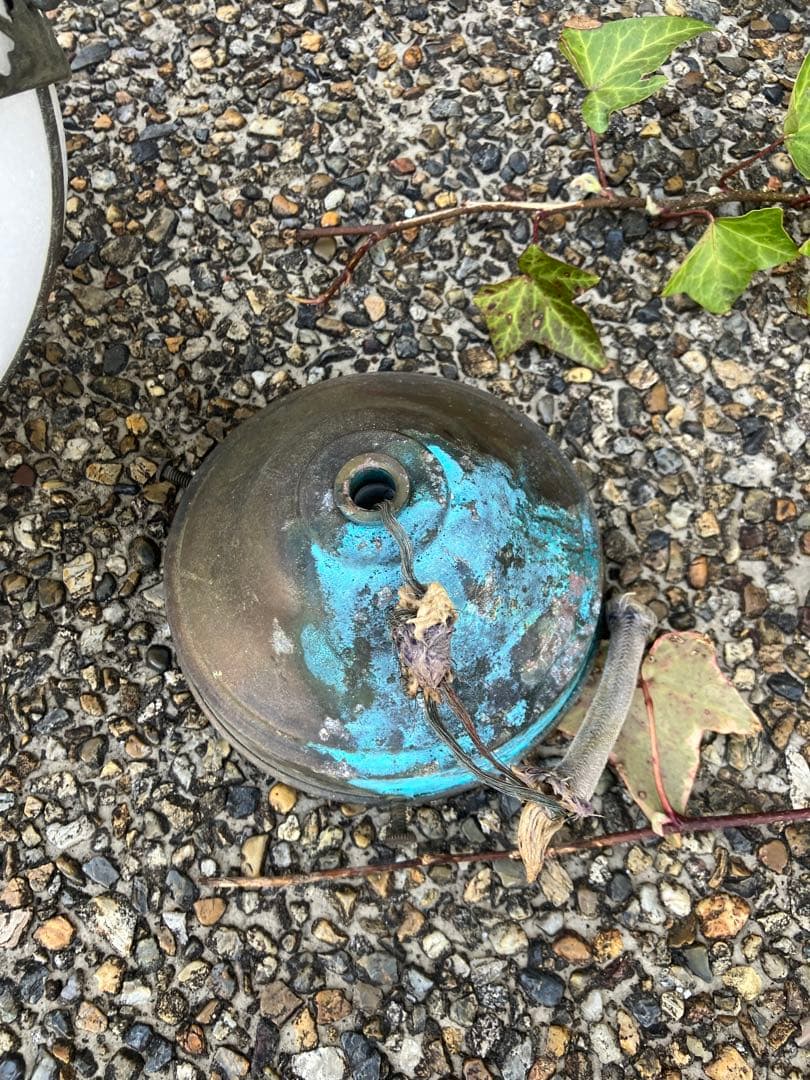 レトロ　昭和大正　ヴィンテージ　乳白色/ランプシェード　球体ランプシェード　銅枠