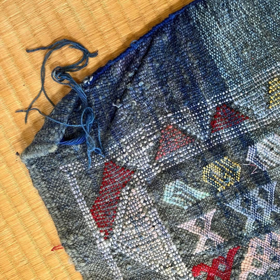 幾何学模様 手織り　ラグ　インディゴ　ヴィンテージ　キリム　デニム