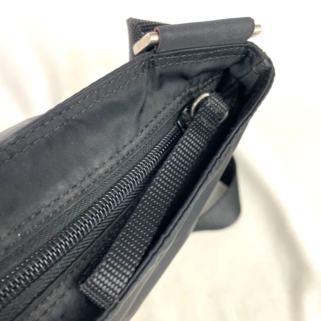 PRADA プラダ ショルダーバッグ ナイロン 三角プレート ロゴ ブラック