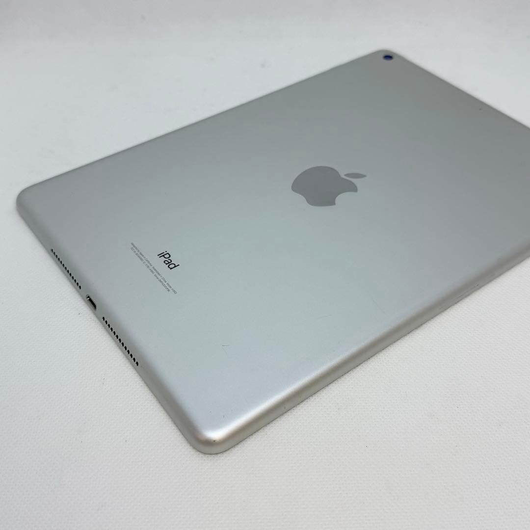 良品 iPad 第6世代 Wi-Fi 32GB シルバー