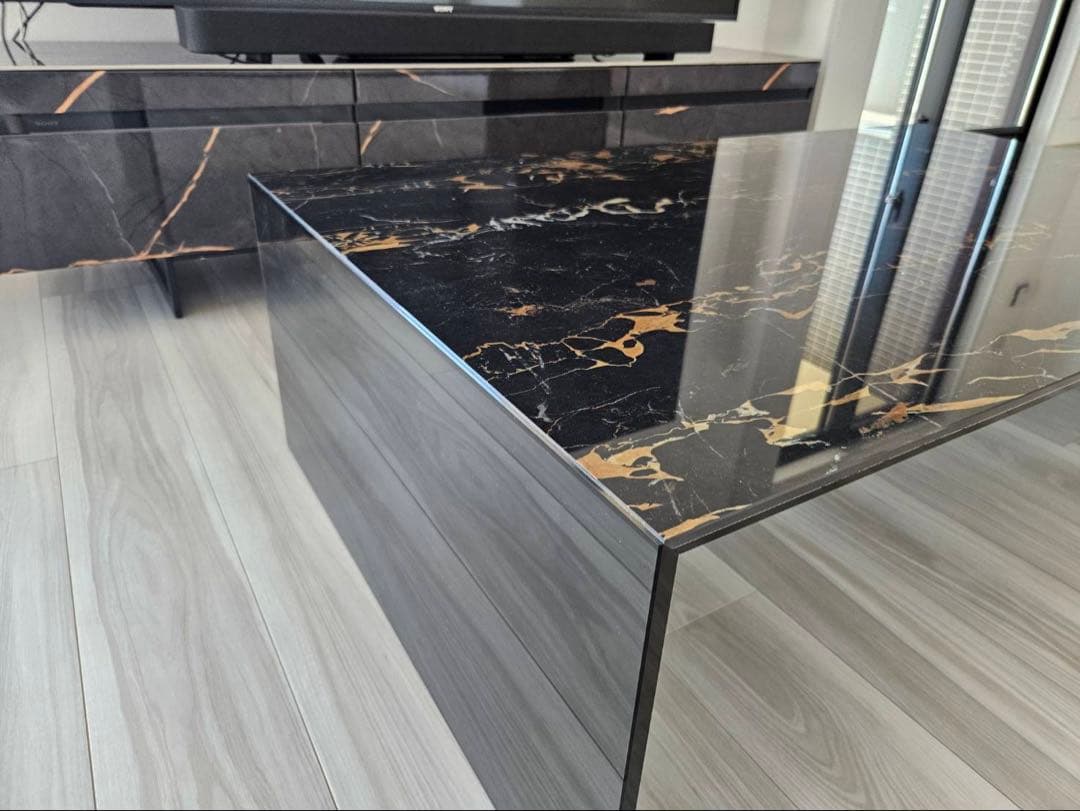 カリガリス　テーブル　ブラックマーブル　ローテーブル　美品　人気カラー