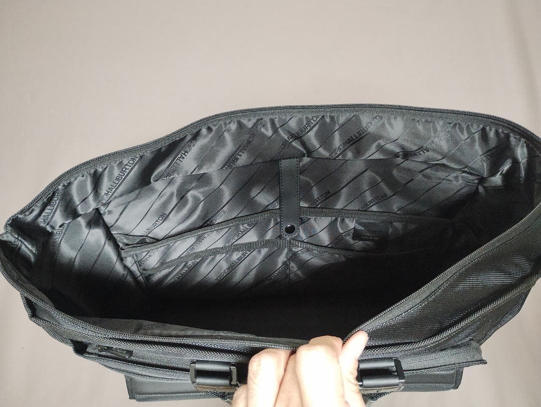 ZERO HALLIBURTON ゼロハリバートン 94152 TRAX 黒