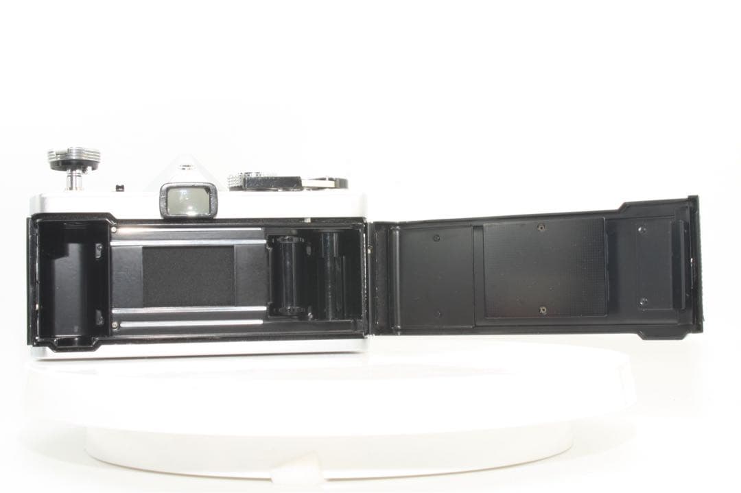 整備品　OLYMPUS OM-1 フィルムカメラ 50mm f1.8 レンズ付き