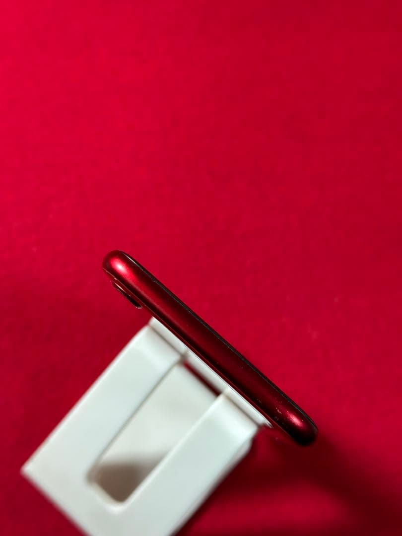 【3758】iPhone SE3第3世代レッド 64GB simフリー