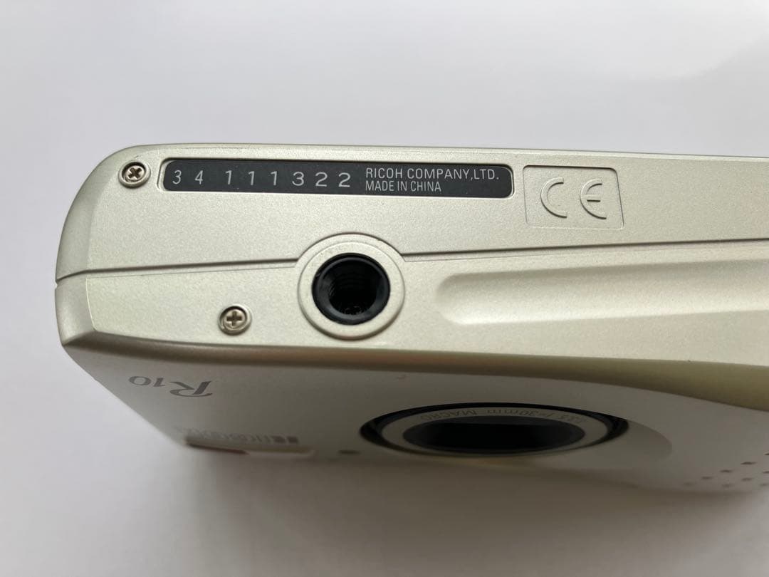 リコー　Ricoh R10 コンパクトフィルムカメラ