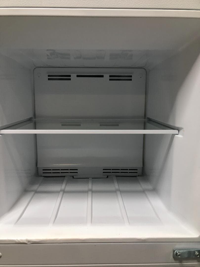 引取 ヤマダ電機 冷凍冷蔵庫 YRZ-F23H1 2022年製 75064-2-