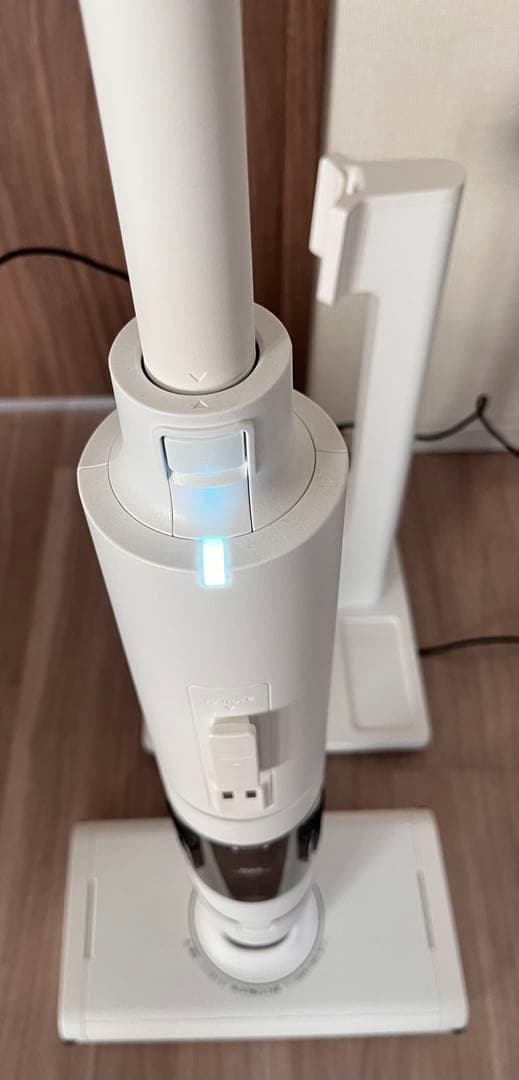 バルミューダ掃除機