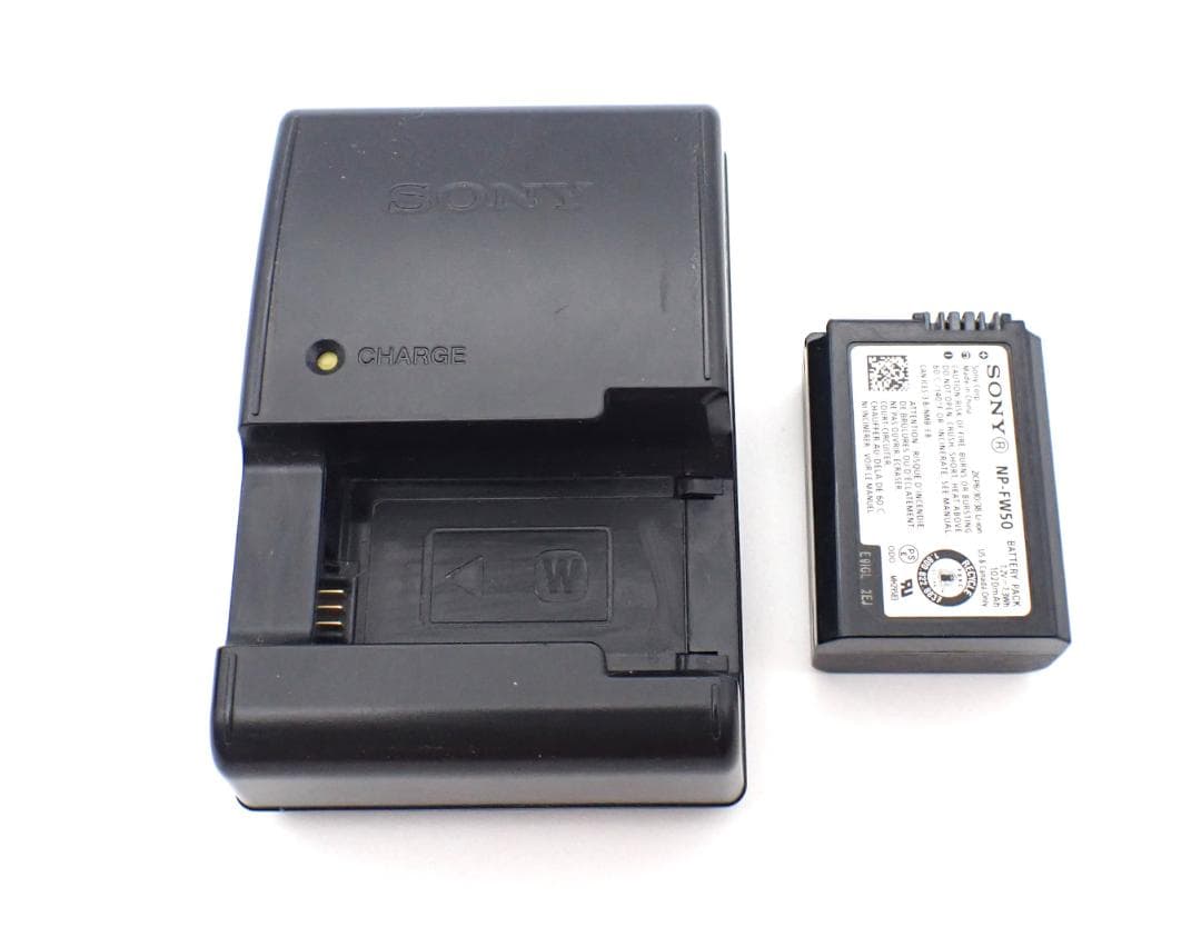 SONY α6400　16-50ｍｍ バッテリー・充電器セット!! まあまあ美品