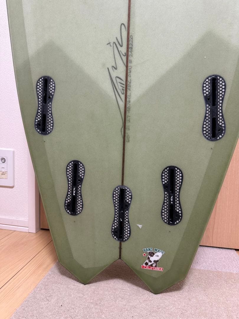 lostメイヘム・サーフボードミッドレングス・グライドラ