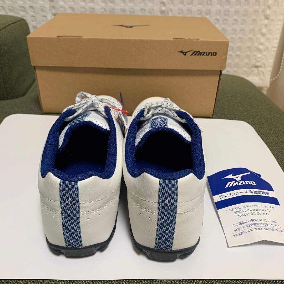 【新品未使用】ミズノ ゴルフシューズ 25㎝ ワイドスタイル ライト 4E 軽量