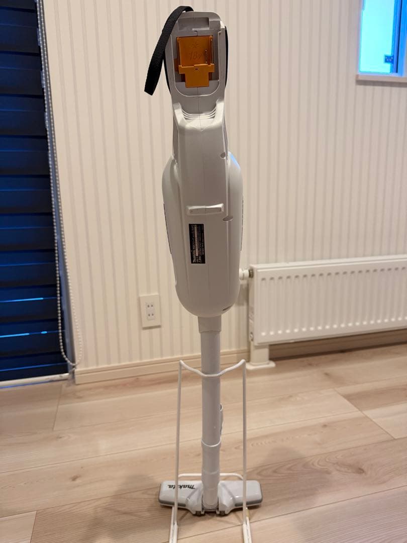 マキタ18V充電式クリーナーCL182FD 付属品多数あり