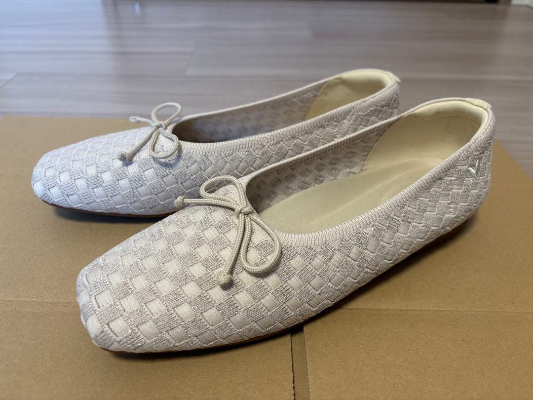 VIVALA フラットシューズ 2足、シューズクリップ