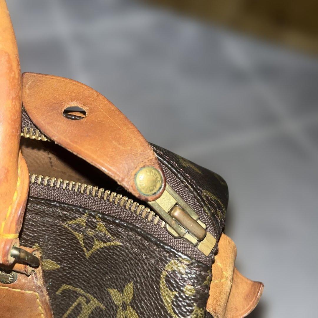 LOUIS VUITTON モノグラムハンドバック