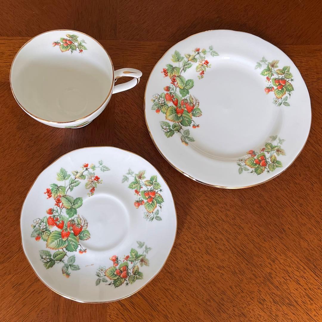 【英国ビンテージ】ダッチェス★ワイルドベリー★トリオ