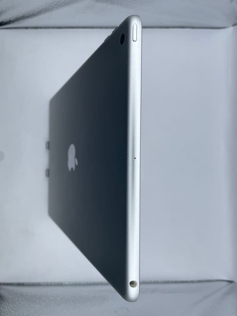 iPad 7世代 32GB 本体 バッテリー86%